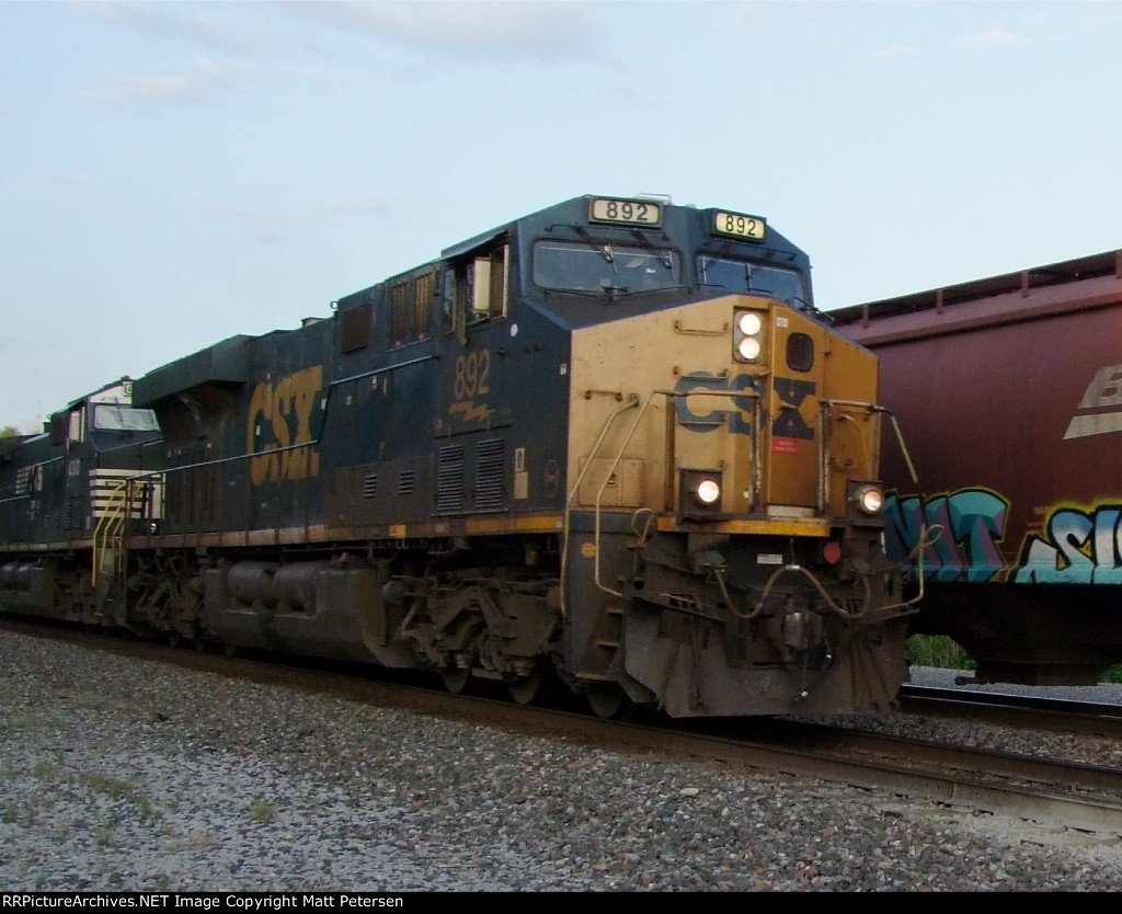CSX 892